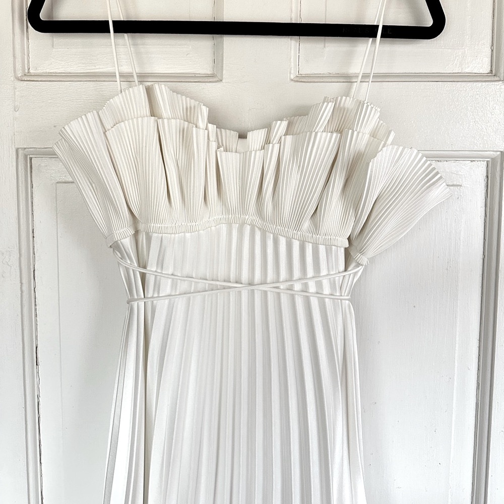 Acler Sanna Pleated Maxi Dress - Picture 4 of 5